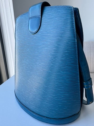 Louis Vuitton - Epi Cluny Shoulder Bag - Blue