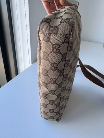 Gucci - GG - Monogram canvas Sling Bag