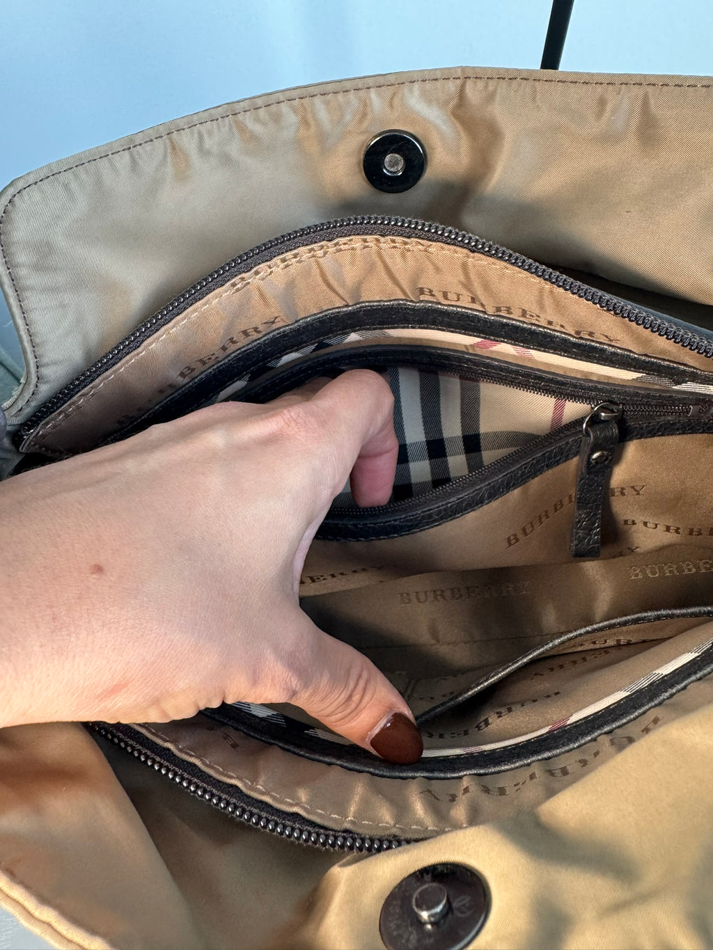 Burberry - Nylon Shoulder Bag