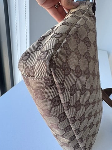 Gucci - GG - Monogram canvas Sling Bag