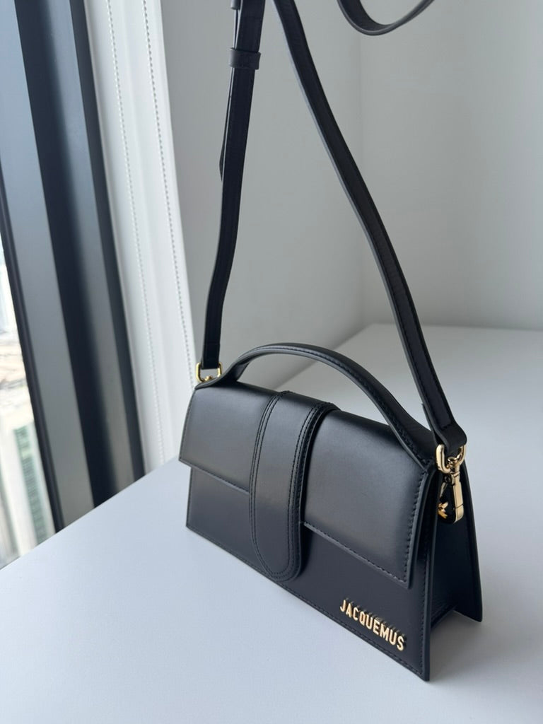 Jacquemus - Crossbody black leather Le bambino Grand w/ strap black leather