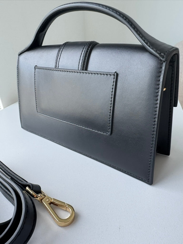 Jacquemus - Crossbody black leather Le bambino Grand w/ strap black leather