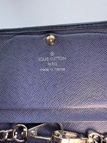 Louis Vuitton - EPI Blue Leather Zippy Wallet w/ comp. Chain