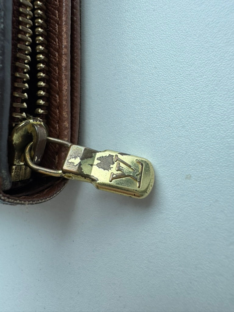 Louis Vuitton - Monogram Leather Long Wallet w/ comp, Mini Chain