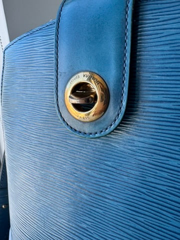 Louis Vuitton - Epi Cluny Shoulder Bag - Blue