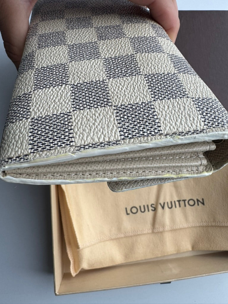 Louis Vuitton - Demier Leather Long Wallet w/ comp, Chain