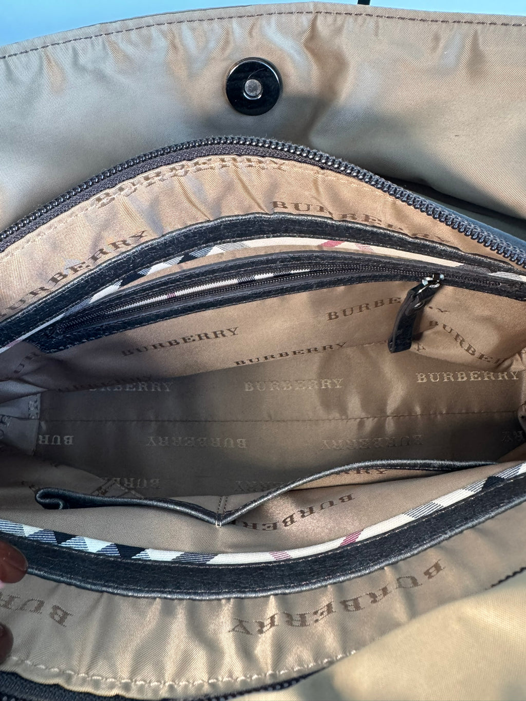 Burberry - Nylon Shoulder Bag