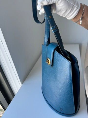 Louis Vuitton - Epi Cluny Shoulder Bag - Blue