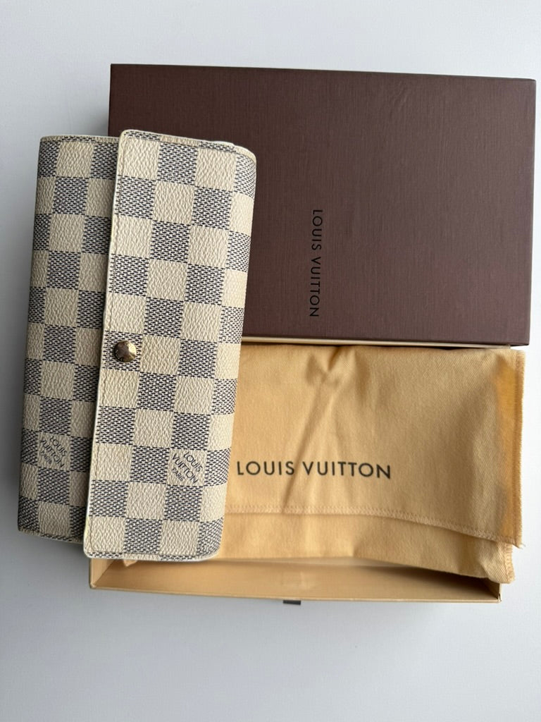Louis Vuitton - Demier Leather Long Wallet w/ comp, Chain