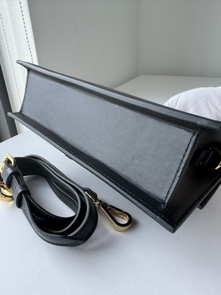 Jacquemus - Crossbody black leather Le bambino Grand w/ strap black leather