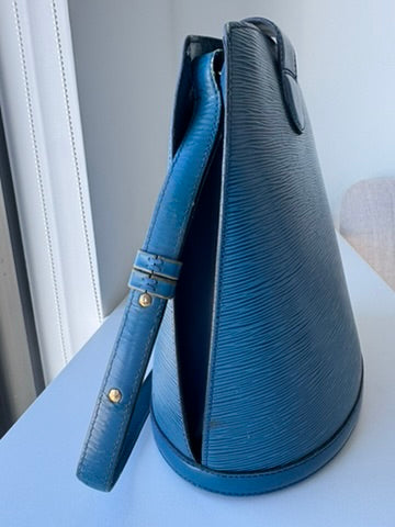 Louis Vuitton - Epi Cluny Shoulder Bag - Blue