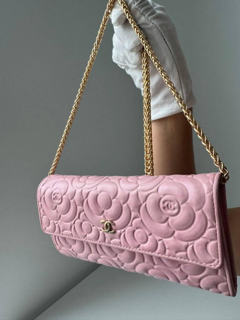 Chanel - Pink - soft leather - Long Wallet w/comp, chain, Full set. COA