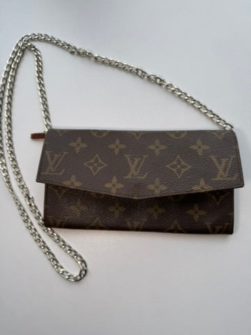 Louis Vuitton - Monogram Leather Long Wallet w/ comp. Chain
