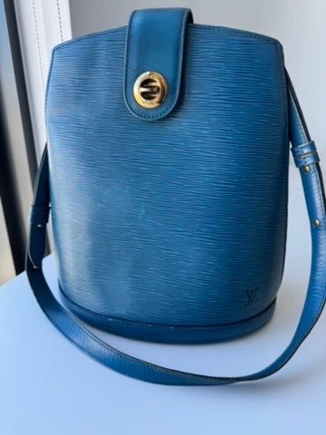 Louis Vuitton - Epi Cluny Shoulder Bag - Blue
