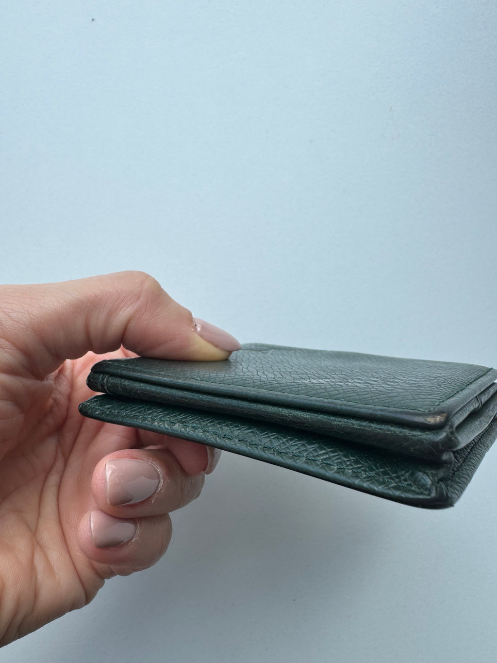 Louis Vuitton - square coinholder black leather