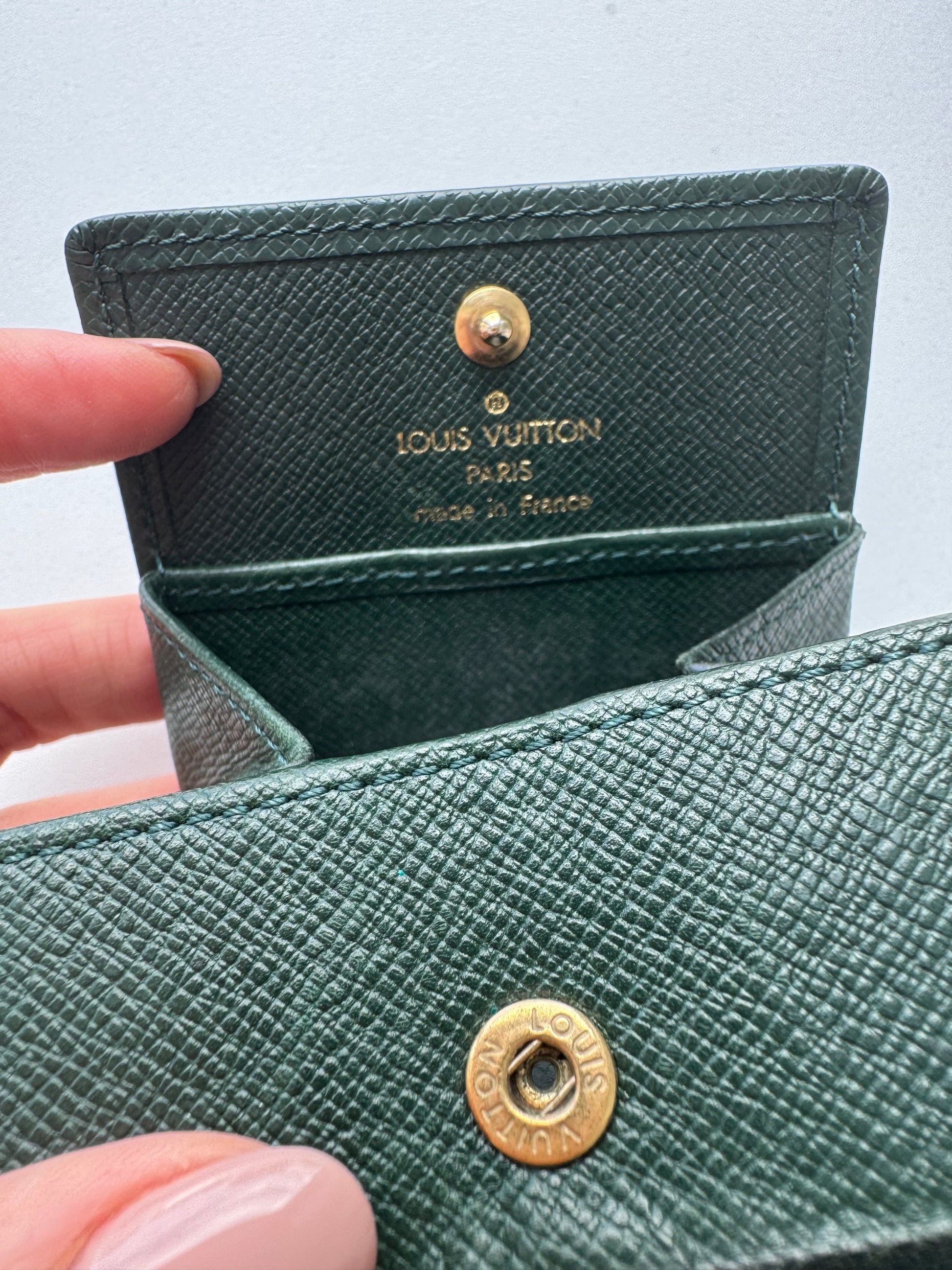 Louis Vuitton - square coinholder black leather